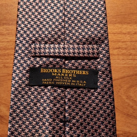 Brooks Brothers Tie - Picture 2 of 4